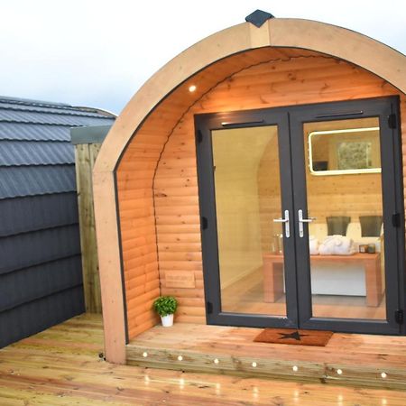 Apex Studio Pod & Jacuzzi Bath Fort William Exterior photo