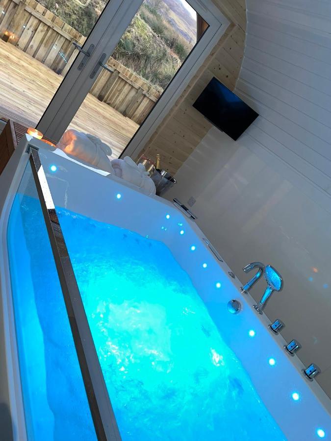 Apex Studio Pod & Jacuzzi Bath Fort William Exterior photo